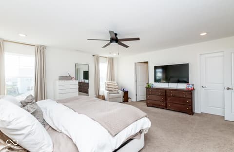 Bedroom at 923 Aurora Lane, Franklin, IN