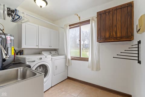 Laundry room at 302 Maple Court, Greenfield, IN