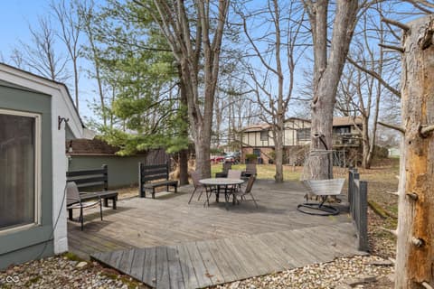 Outdoor living area at 302 Maple Court, Greenfield, IN