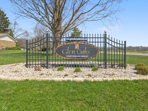 Community — 302 Maple Court, Greenfield, IN