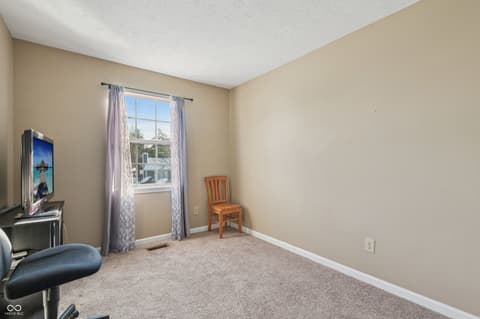Sitting Room — 7135 Bay Point Court, Indianapolis, IN