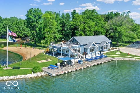 Photo of 656 Jefferson Valley, Coatesville, IN