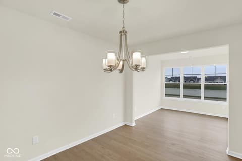 Dining room at 19537 Atwater Avenue, Sheridan, IN