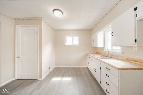 Kitchen at 1125 Pearl Street, Anderson, IN