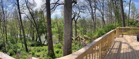 Outdoor living area at 17 Windridge Street, Anderson, IN