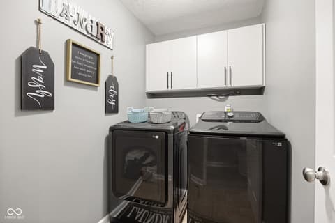 Laundry room at 2038 N College Avenue, Indianapolis, IN