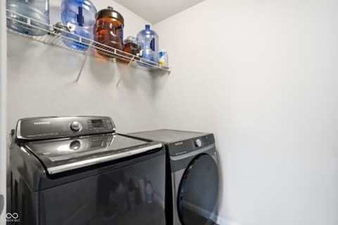 Laundry room at 516 Dietz Drive, Greenwood, IN