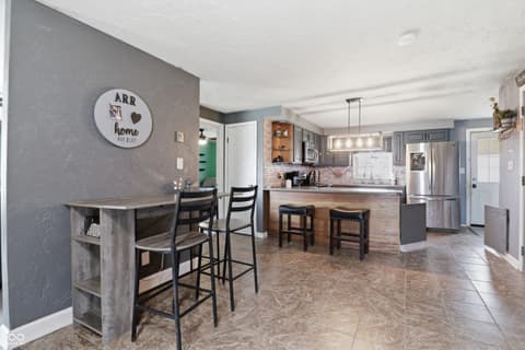 Photo of 3518 River Bluff Road, Anderson, IN