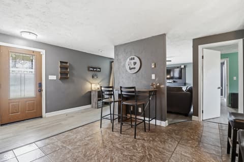 Photo of 3518 River Bluff Road, Anderson, IN
