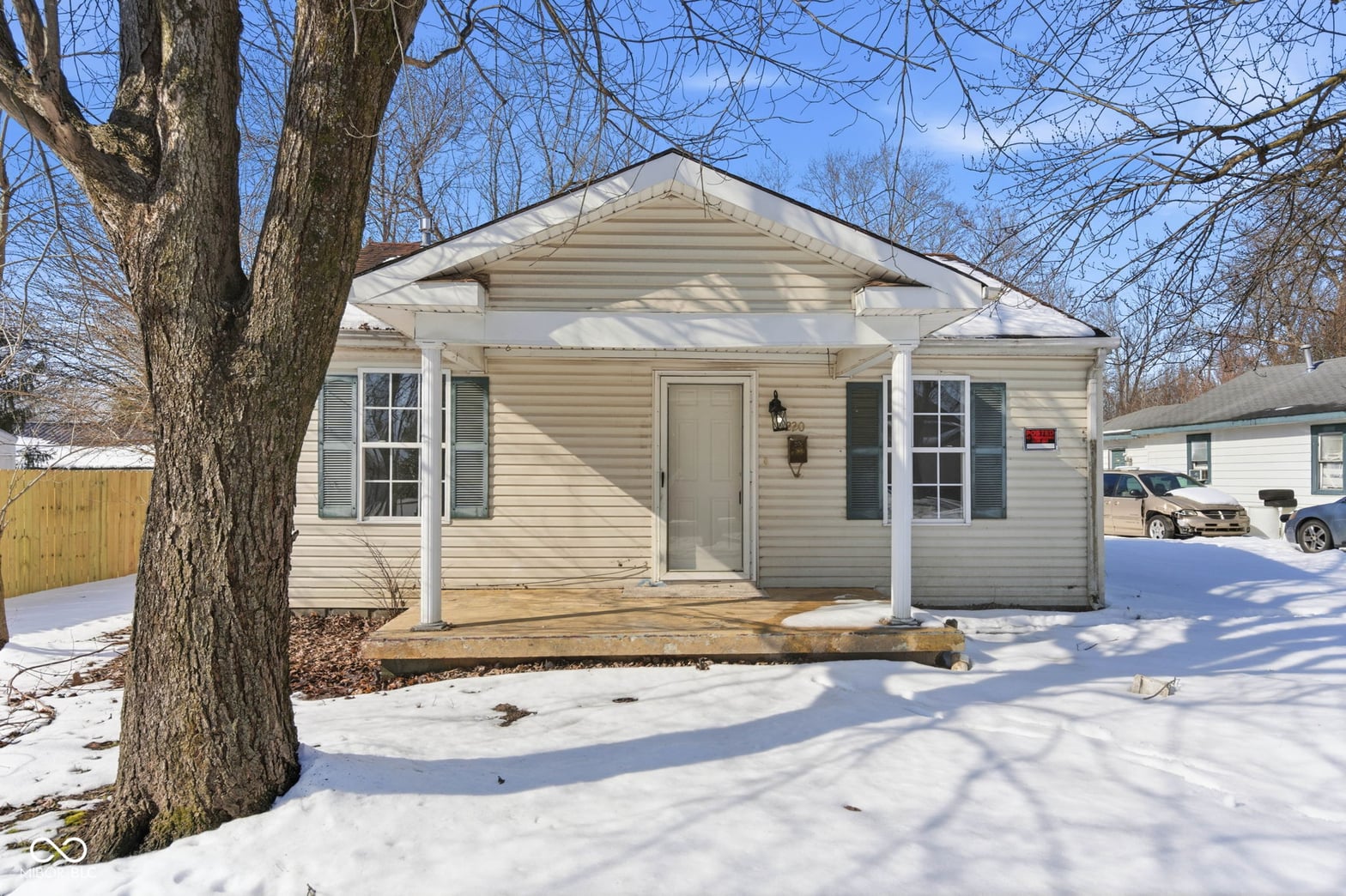 Photo of 220 Mann Avenue, Austin, IN