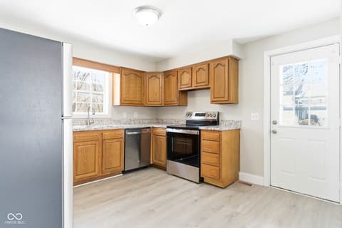 Photo of 220 Mann Avenue, Austin, IN