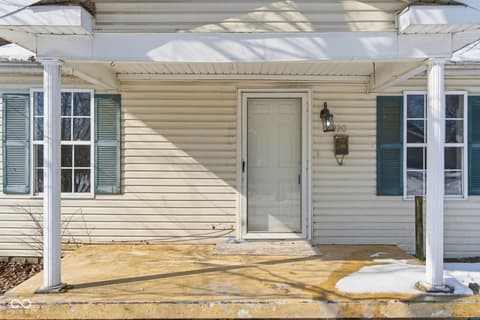 Photo of 220 Mann Avenue, Austin, IN
