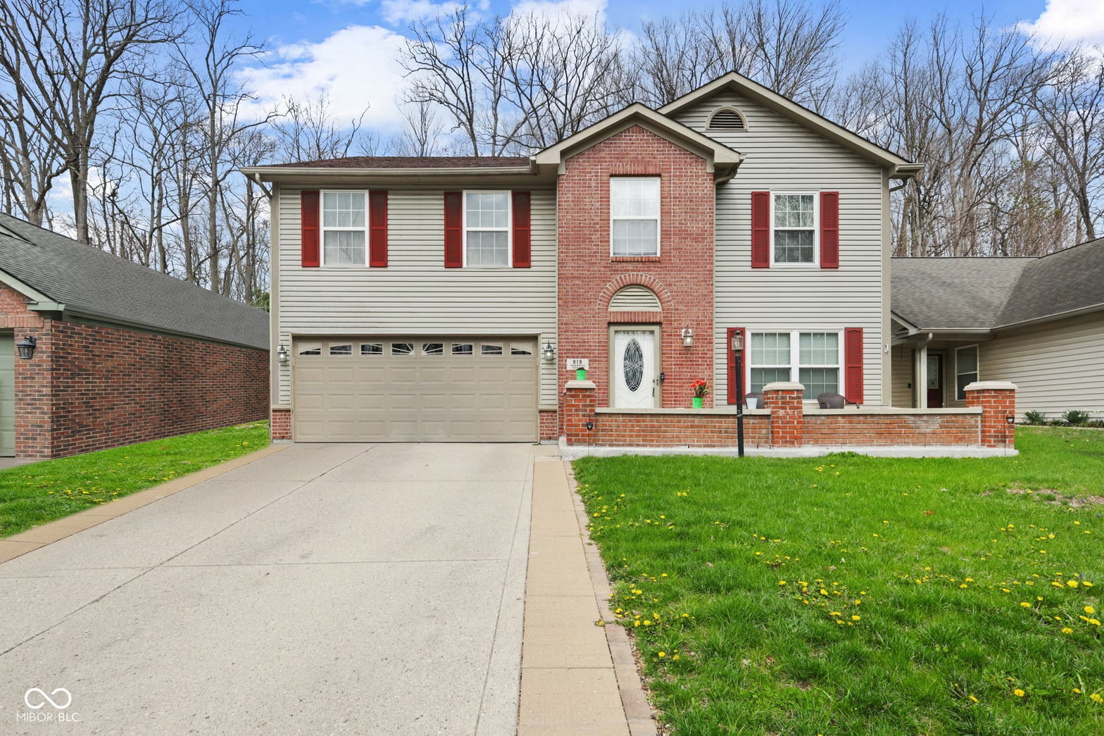 Photo of 919 Charnwood Parkway, Beech Grove, IN