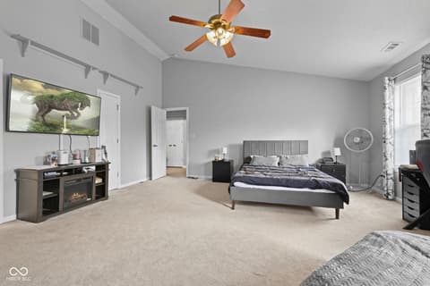 Photo of 919 Charnwood Parkway, Beech Grove, IN