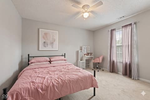 Photo of 919 Charnwood Parkway, Beech Grove, IN