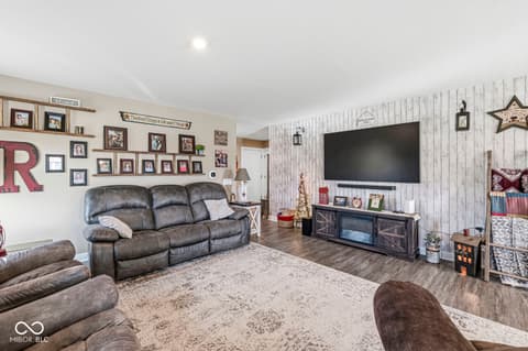 Photo of 1839 River Birch Drive, Greenfield, IN
