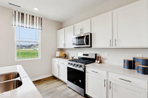 Photo of 923 Beverly Drive, Lebanon, IN