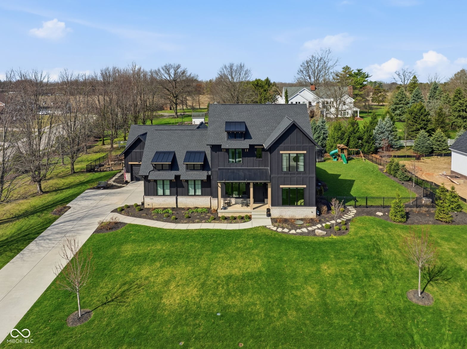 Photo of 15860 Oak Park Vista, Westfield, IN