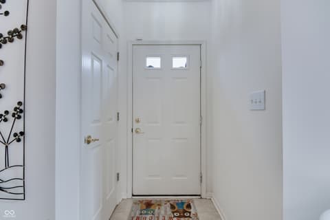 Photo of 8532 Enclave Boulevard, Fishers, IN