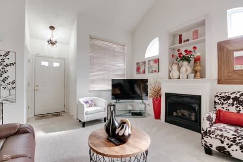 Photo of 8532 Enclave Boulevard, Fishers, IN
