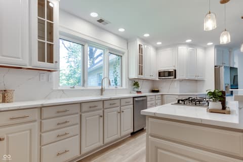 Photo of 6502 Allisonville Road, Indianapolis, IN