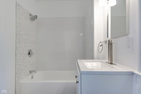 Photo of 6502 Allisonville Road, Indianapolis, IN