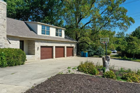 Photo of 6502 Allisonville Road, Indianapolis, IN