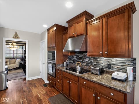 Kitchen at 5688 Victoria Bluffs Drive, Newburgh, IN