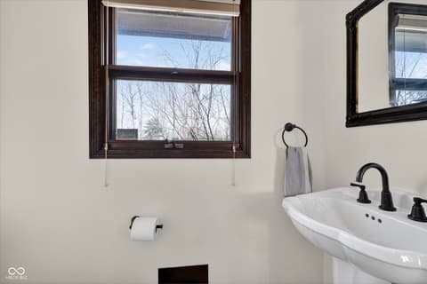 Photo of 7368 E 71st Street, Indianapolis, IN