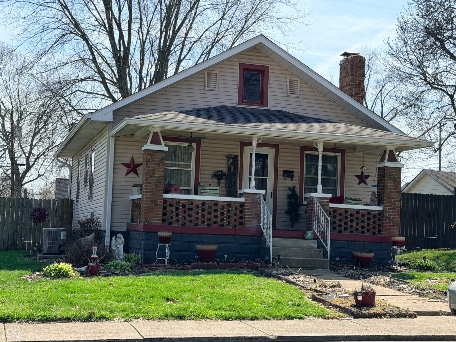 Front exterior at 109 E Washington Street, Mooresville, IN