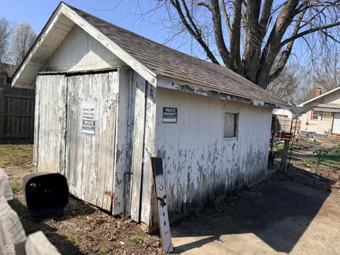 Out Buildings — 109 E Washington Street, Mooresville, IN