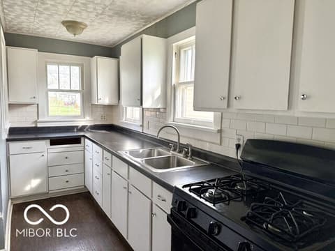 Photo of 237 Ringwood Way, Anderson, IN