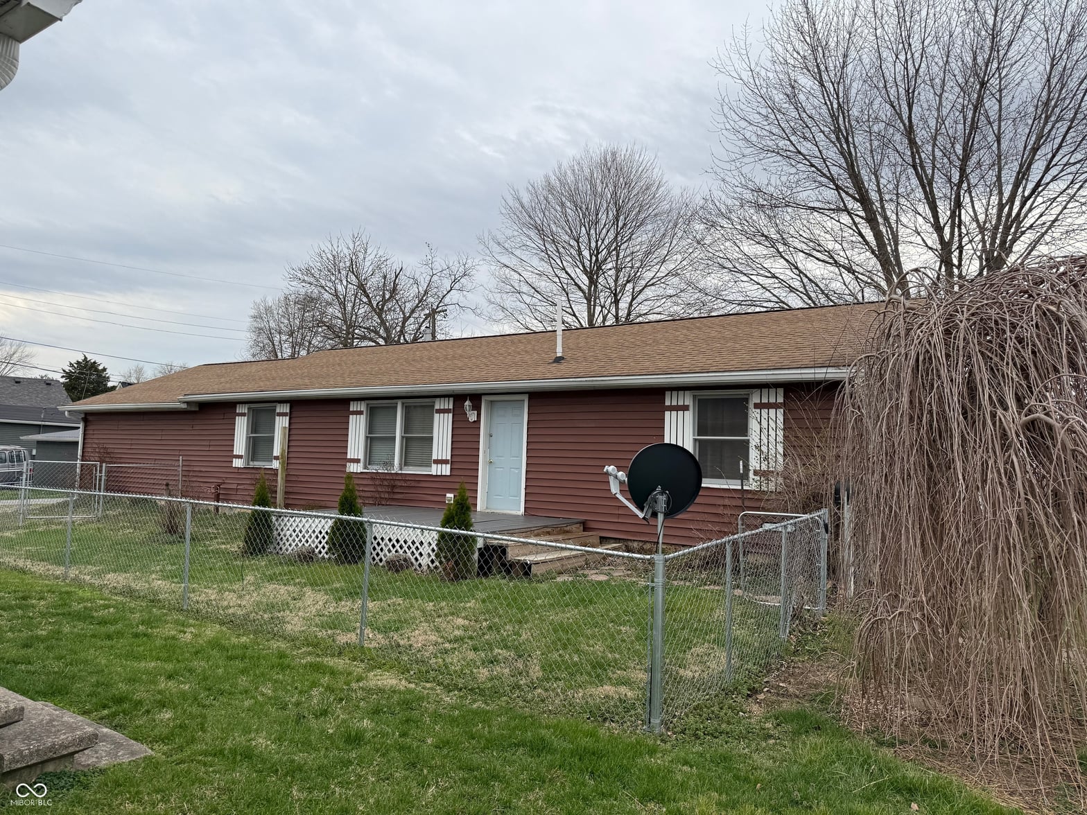 Photo of 729 E Washington Street, Shelbyville, IN