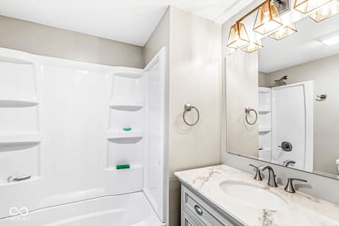 Photo of 68 E 500 N, Anderson, IN