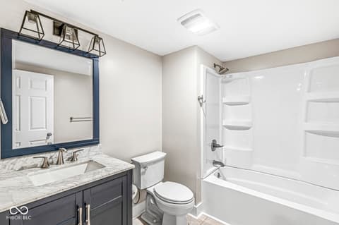 Photo of 68 E 500 N, Anderson, IN