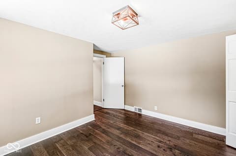 Photo of 68 E 500 N, Anderson, IN