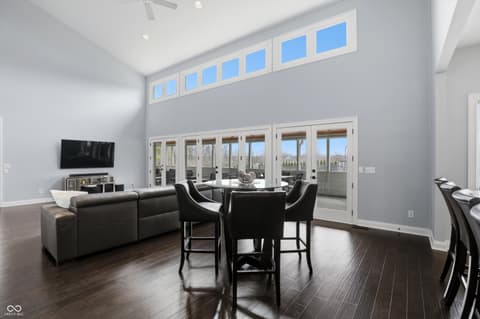 Photo of 10701 Club Chase, Fishers, IN