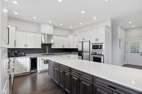 Photo of 10701 Club Chase, Fishers, IN