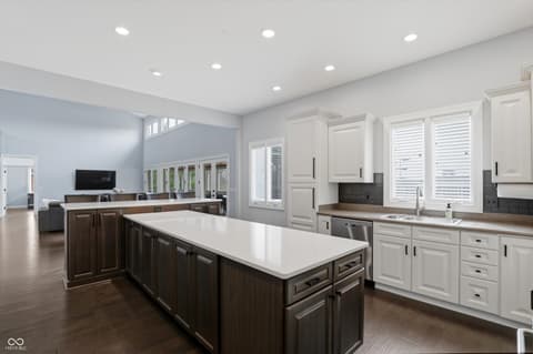 Photo of 10701 Club Chase, Fishers, IN