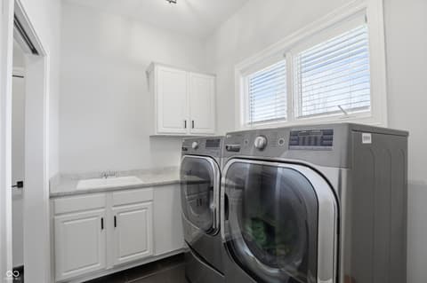Photo of 10701 Club Chase, Fishers, IN