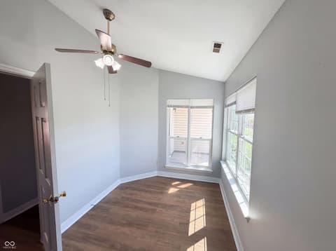 Photo of 227 Park Place Court, Avon, IN