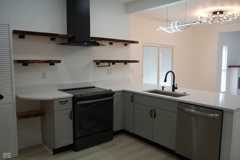 Photo of 409 N Grant Avenue, Indianapolis, IN