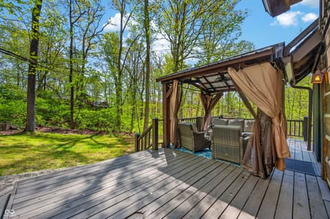 Outdoor living area at 209 Sanctuary Lane, Nashville, IN