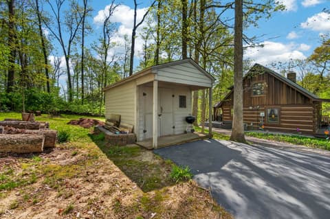 Out Buildings — 209 Sanctuary Lane, Nashville, IN