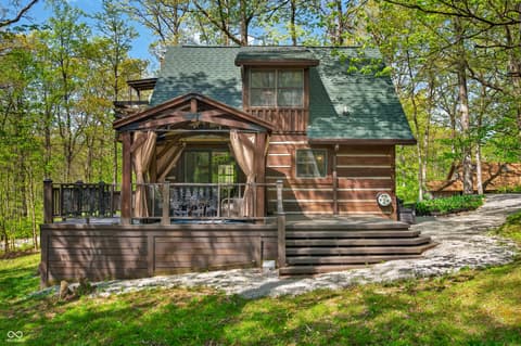 Backyard at 209 Sanctuary Lane, Nashville, IN