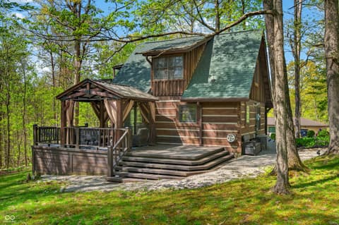 Backyard at 209 Sanctuary Lane, Nashville, IN