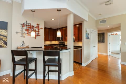 Photo of 2105 N Meridian Street, Indianapolis, IN