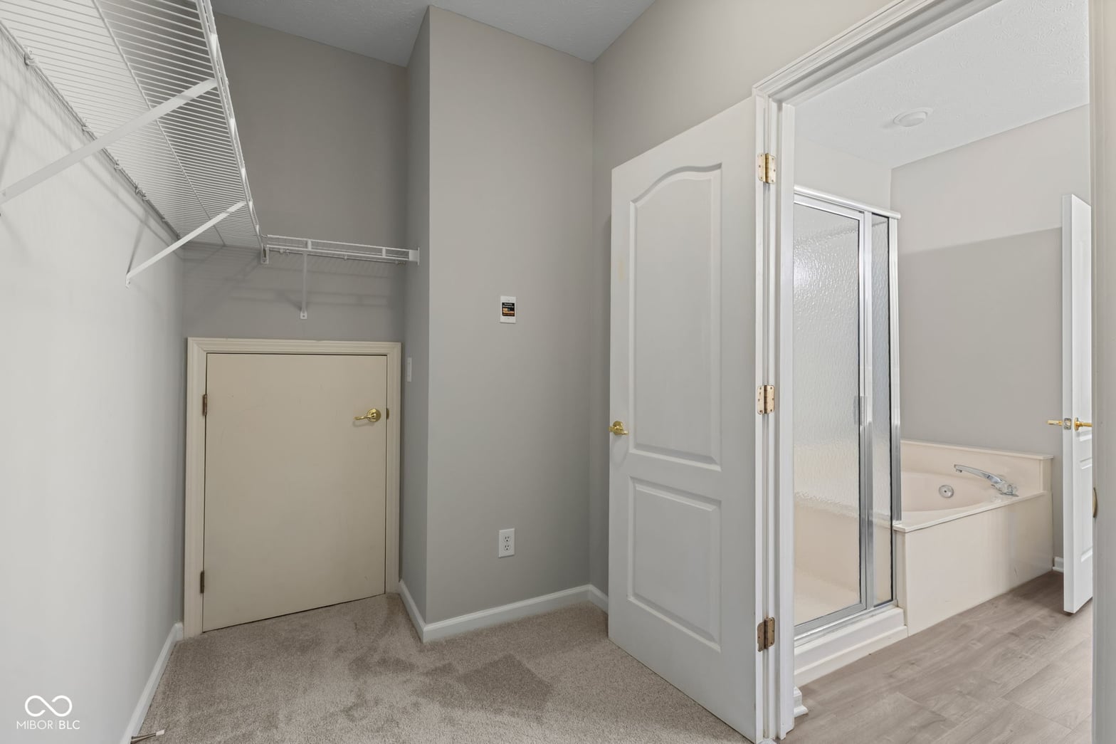 Walk In Closets