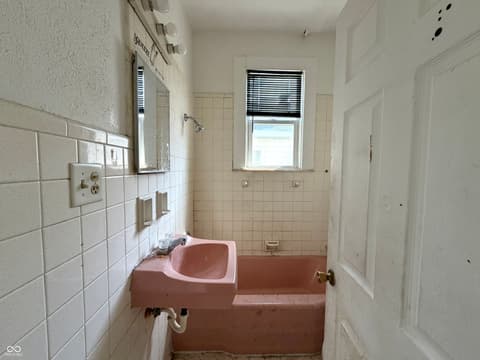 Photo of 1405 W 4th Street, Anderson, IN