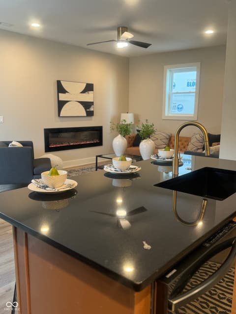 Photo of 1422 English Avenue, Indianapolis, IN